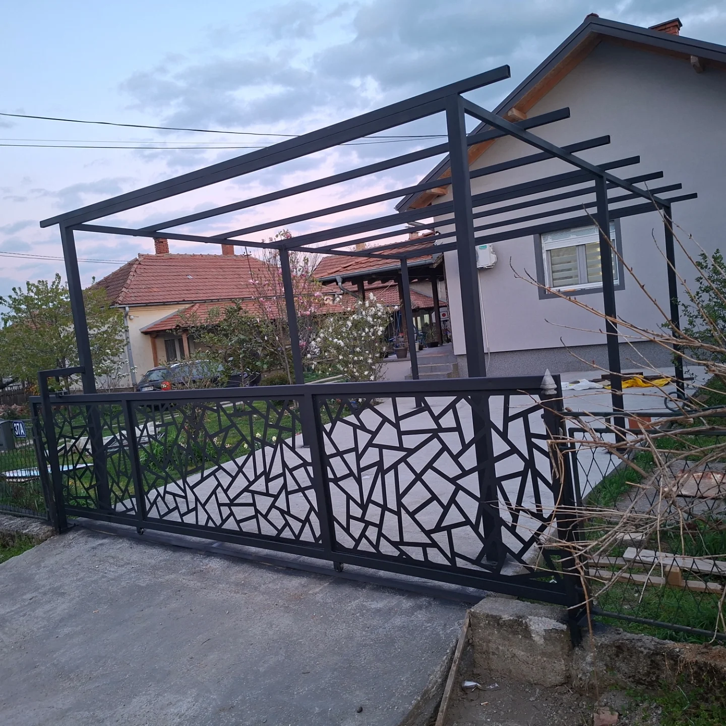 AD-Metal izvedeni rad