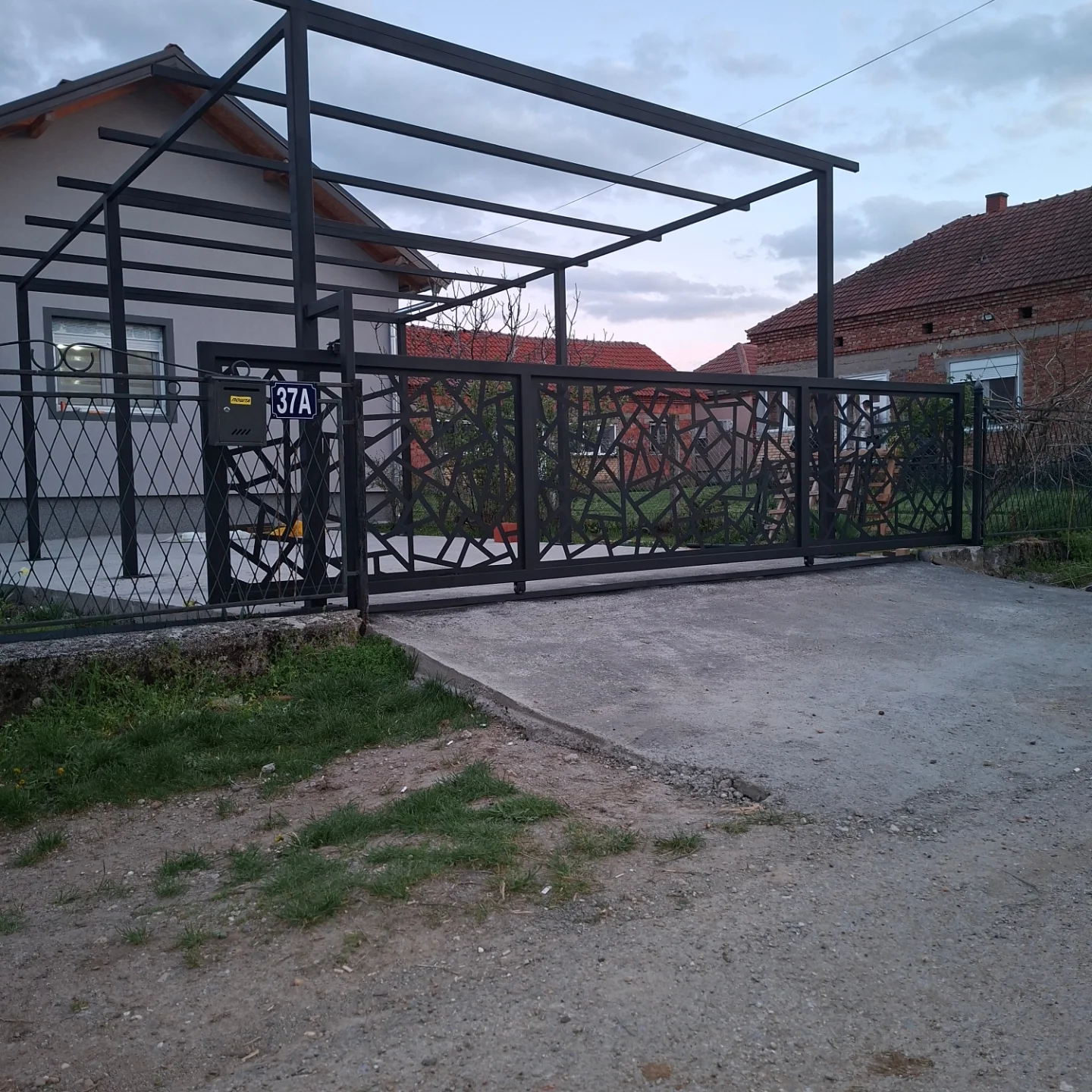 AD-Metal izvedeni rad